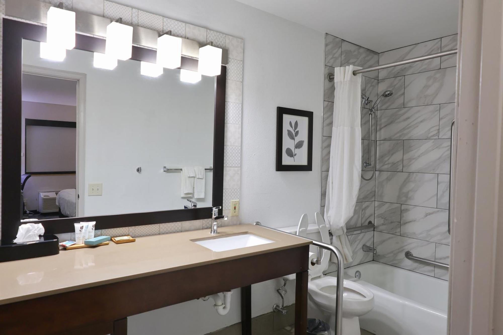 Country Inn & Suites By Radisson, Sparta, Wi Esterno foto