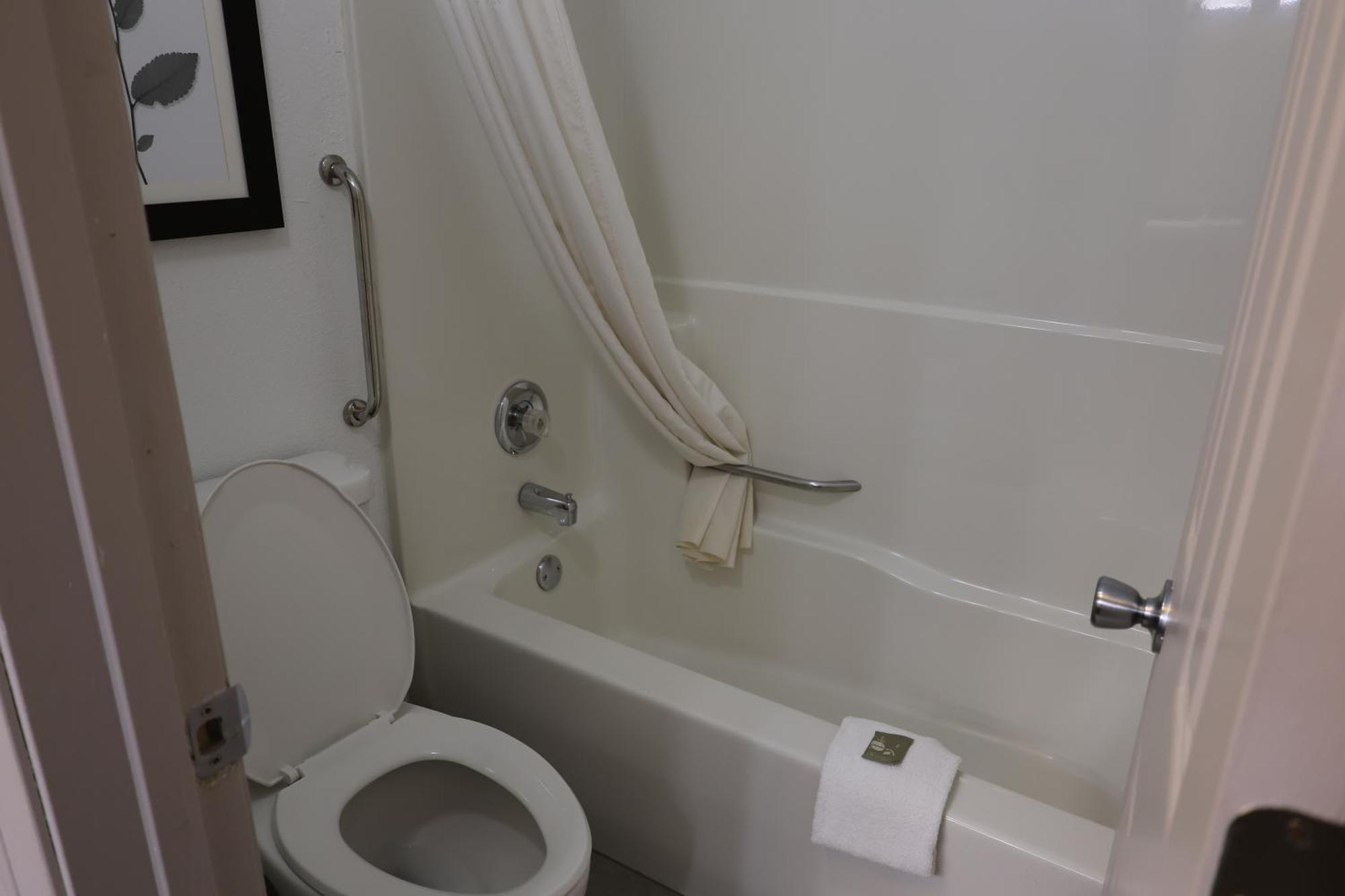 Country Inn & Suites By Radisson, Sparta, Wi Esterno foto