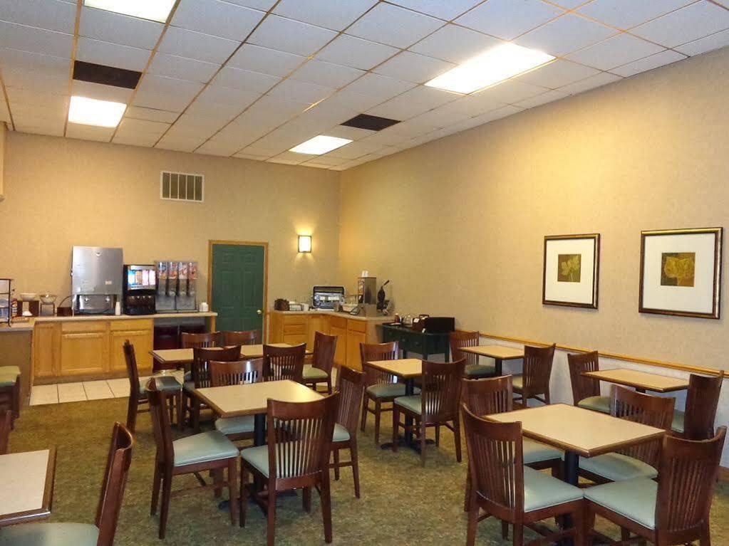 Country Inn & Suites By Radisson, Sparta, Wi Esterno foto